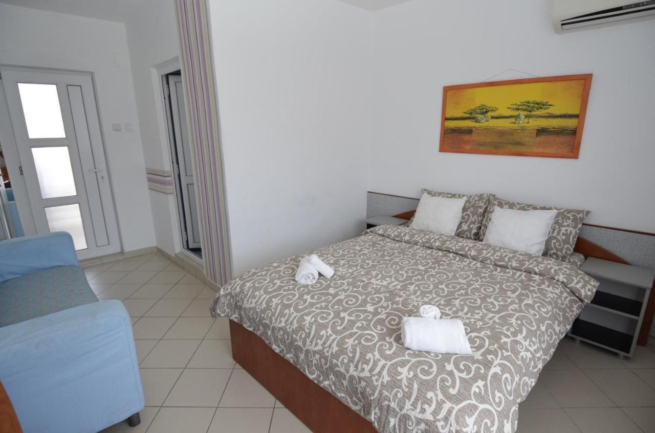 Hostel Vila Iunona Costinesti